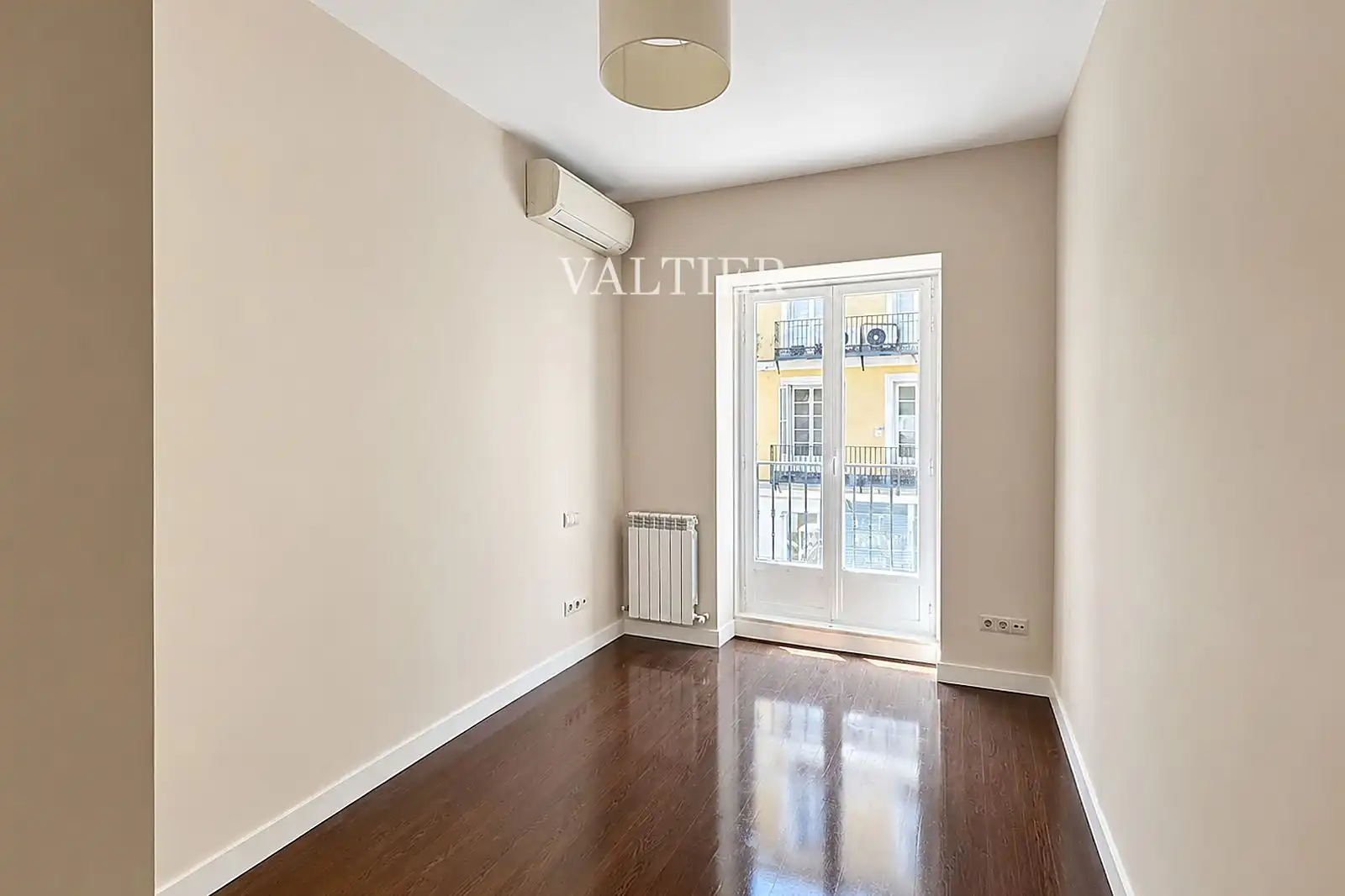 Bedroom of Flat for rent in Madrid  with Air Conditioner