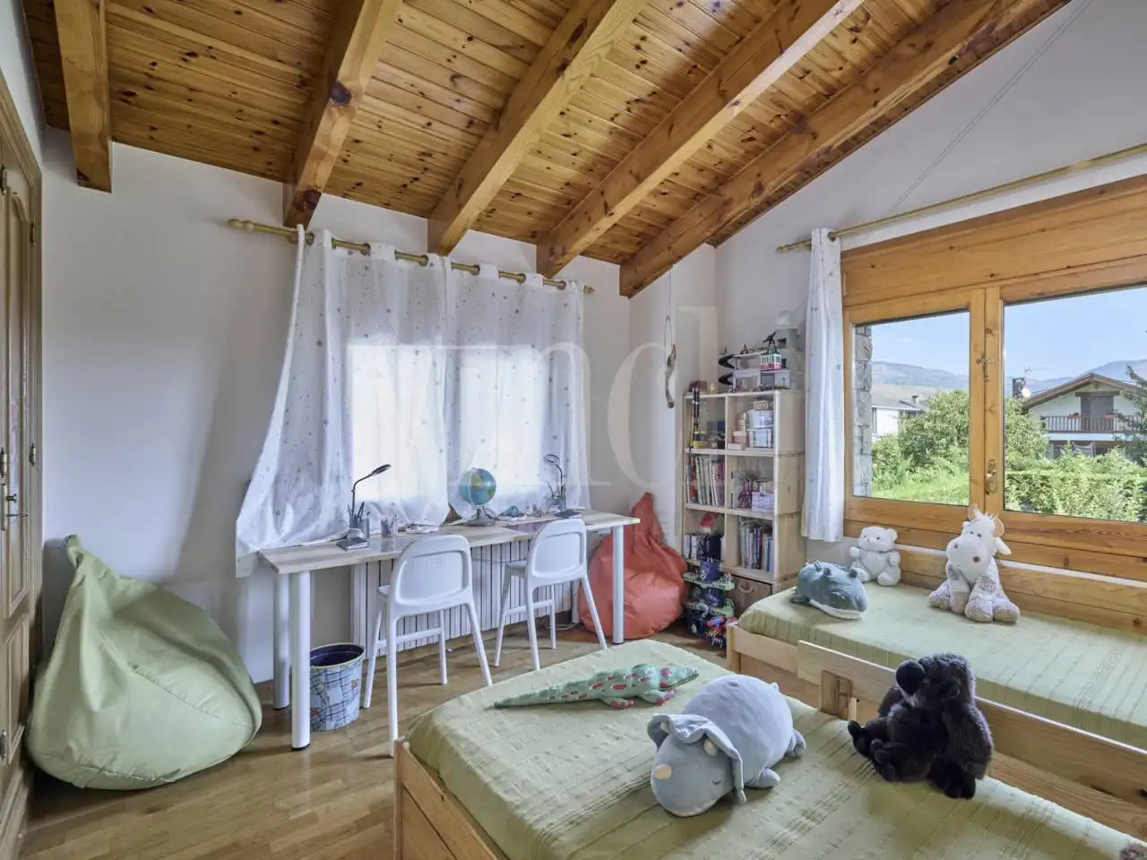 Habitación de Casa o chalet en venta en Puigcerdà con Calefacción, Jardín privado y Parquet