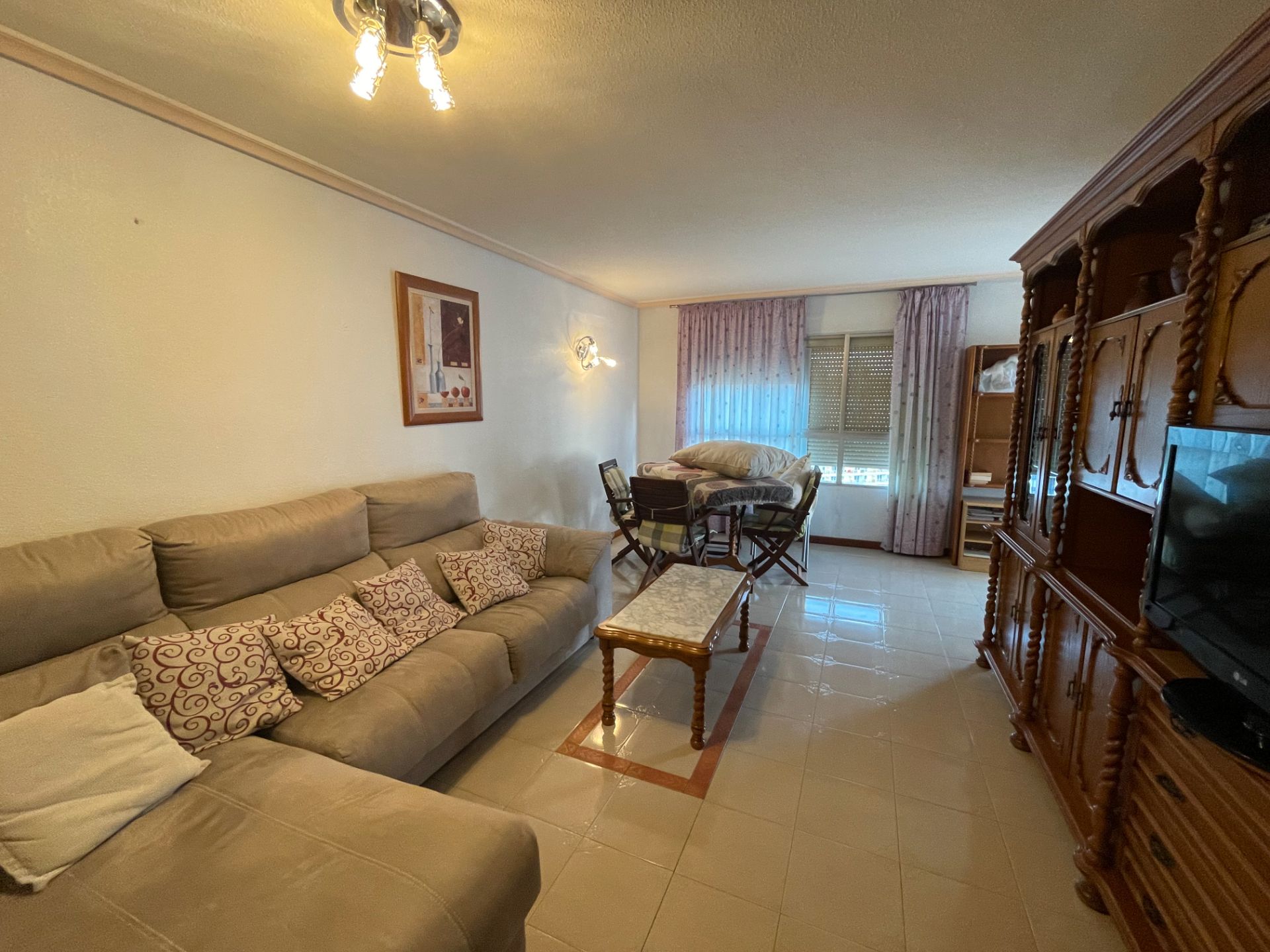 Sala d'estar de Pis en venda en Benidorm amb Aire condicionat, Parquet i Terrassa