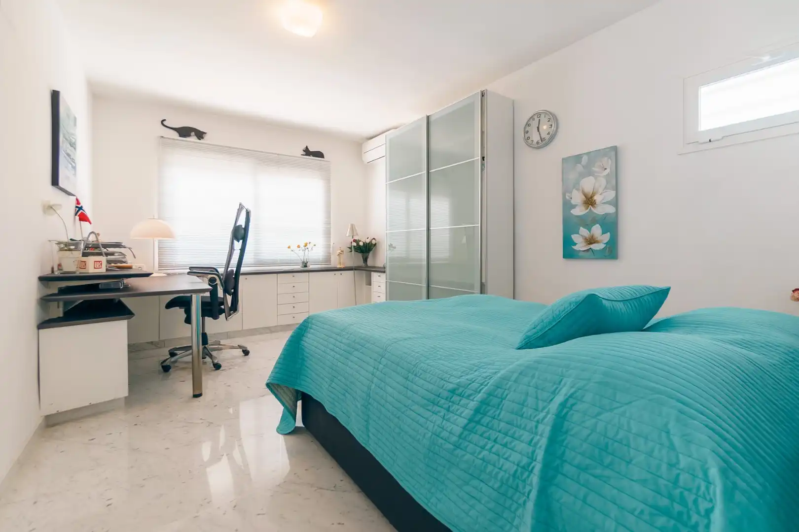 Habitación de Casa o chalet en venta en L'Alfàs del Pi con Terraza y Piscina