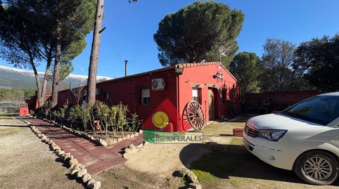 FINCA RÚSTICA CON VIVIENDA Y NAVE EN LA ADRADA (ÁVILA)