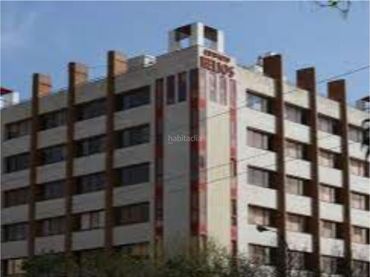 Oficina con ascensor en venta en Avenida la Aeronáutica 10