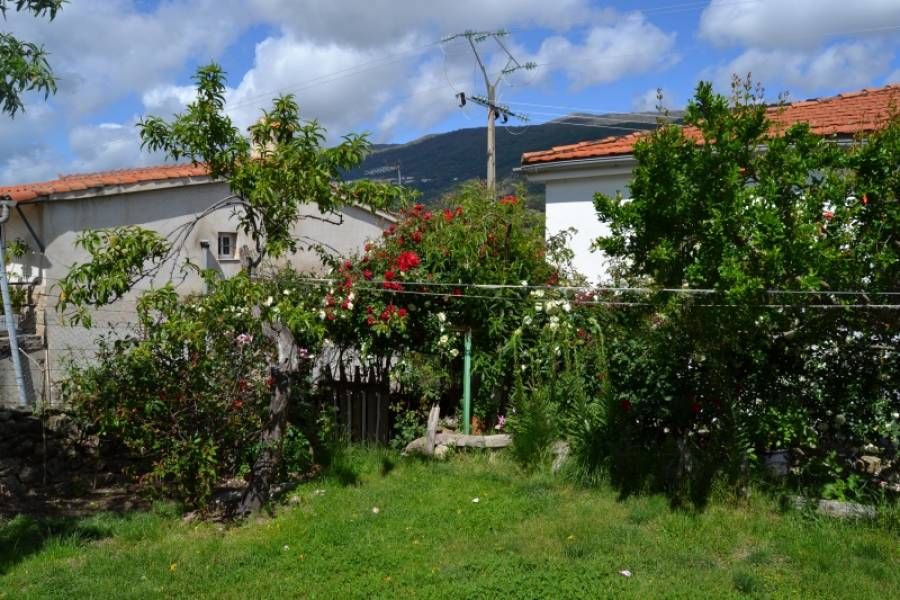 Jardí de Casa o xalet en venda en Cabrero amb Calefacció, Jardí privat i Piscina