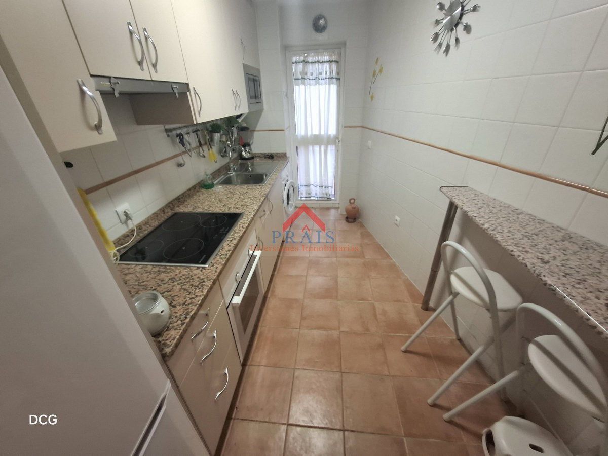 Cuina de Pis de lloguer en Utrera amb Terrassa i Moblat