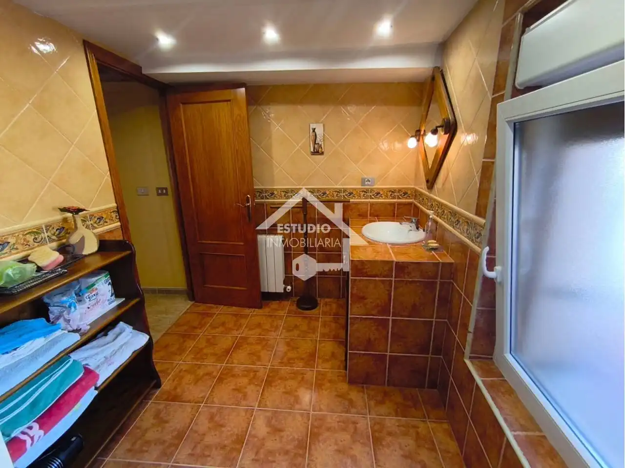 Bathroom of Houses for sale in Alesanco  with Heating, Private garden and Furnished