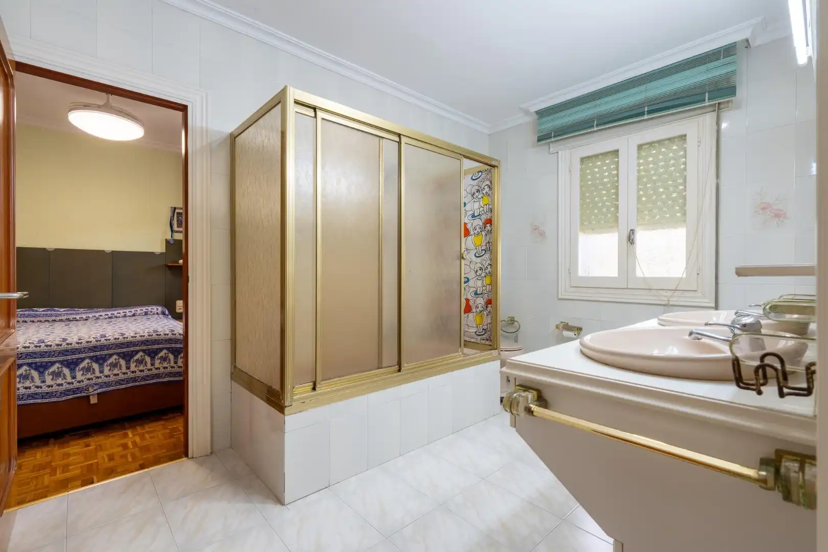 Baño de Casa o chalet en venta en Roquetas de Mar con Aire acondicionado, Jardín privado y Parquet