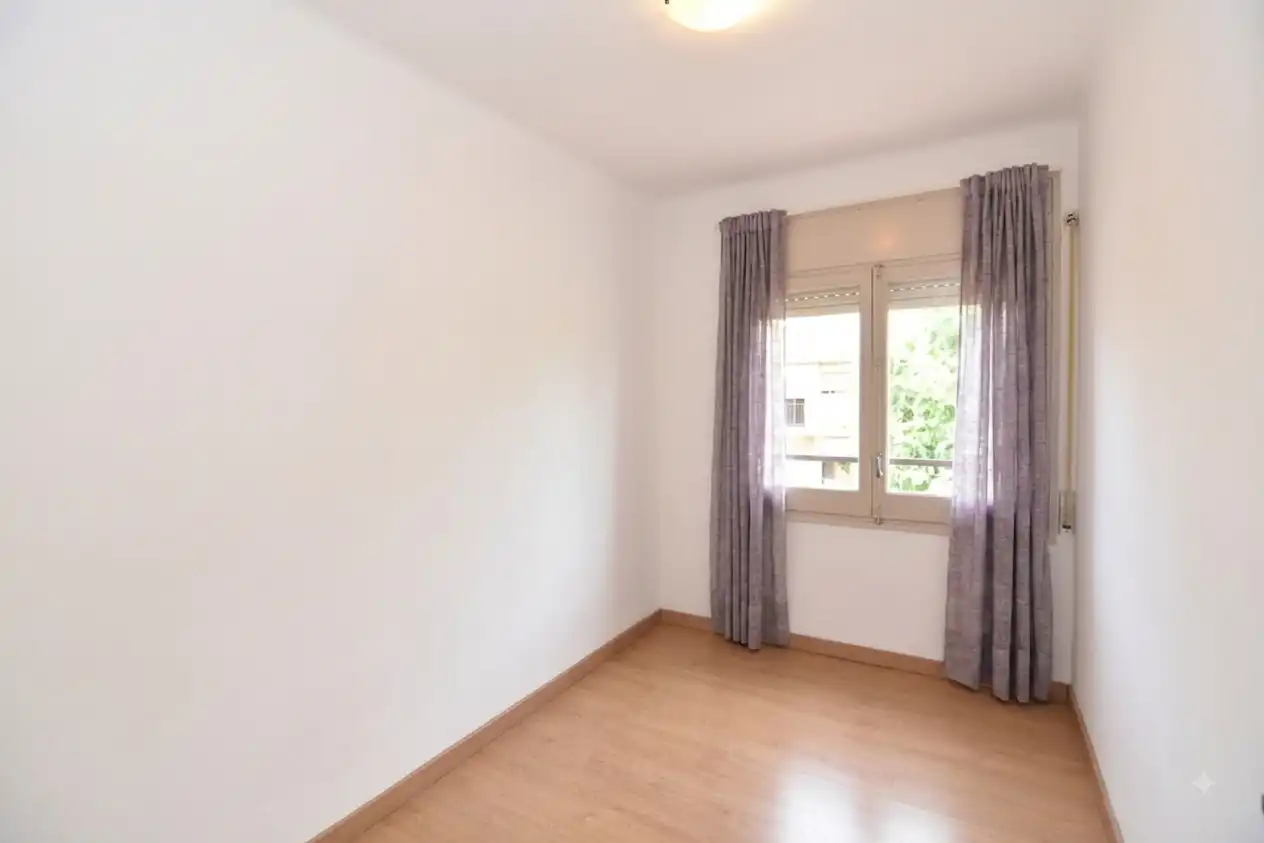 Habitación de Casa o chalet en venta en Pineda de Mar con Calefacción, Terraza y Trastero