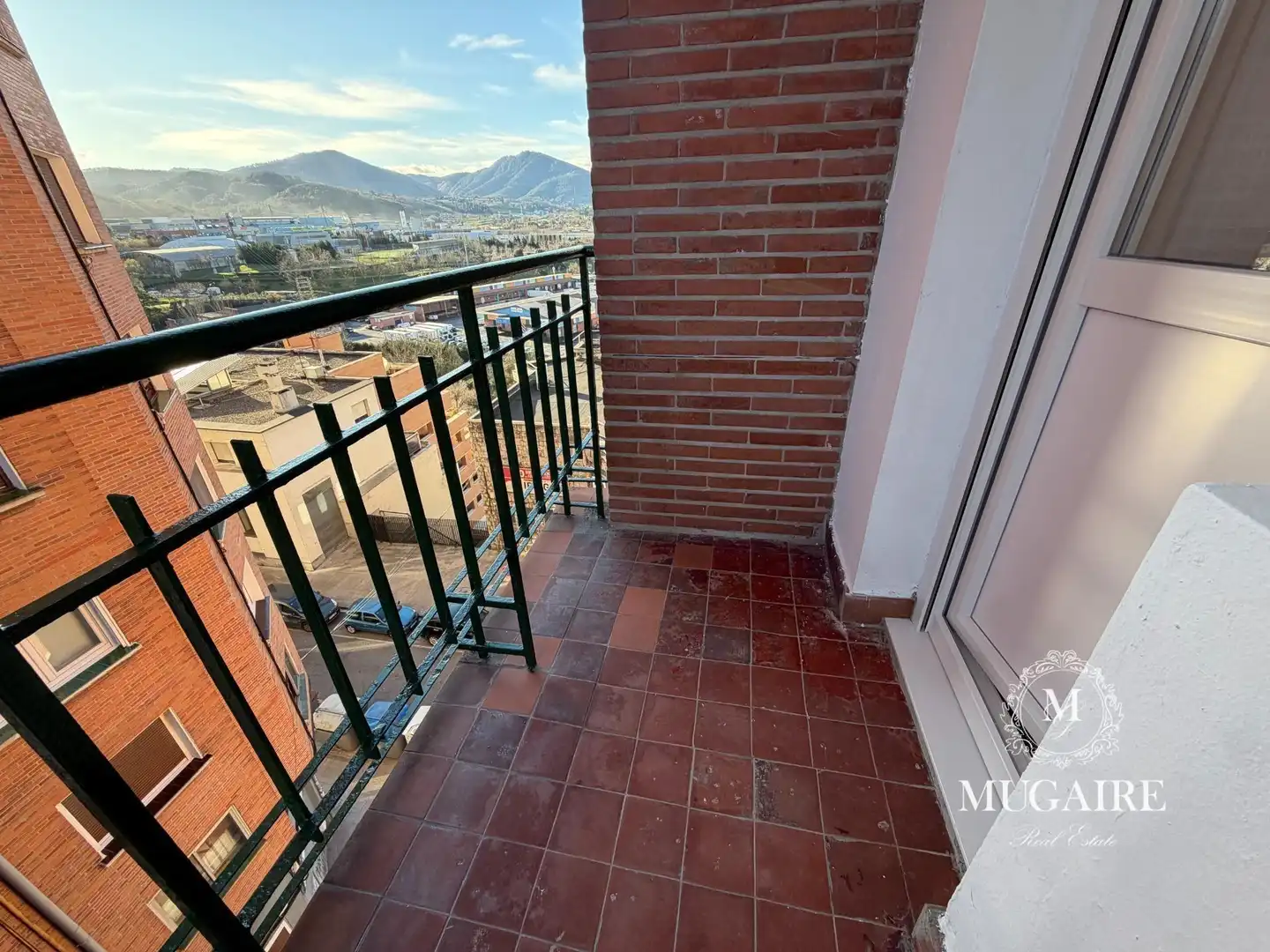 Piso de alquiler en Centro - Ariz - Uribarri