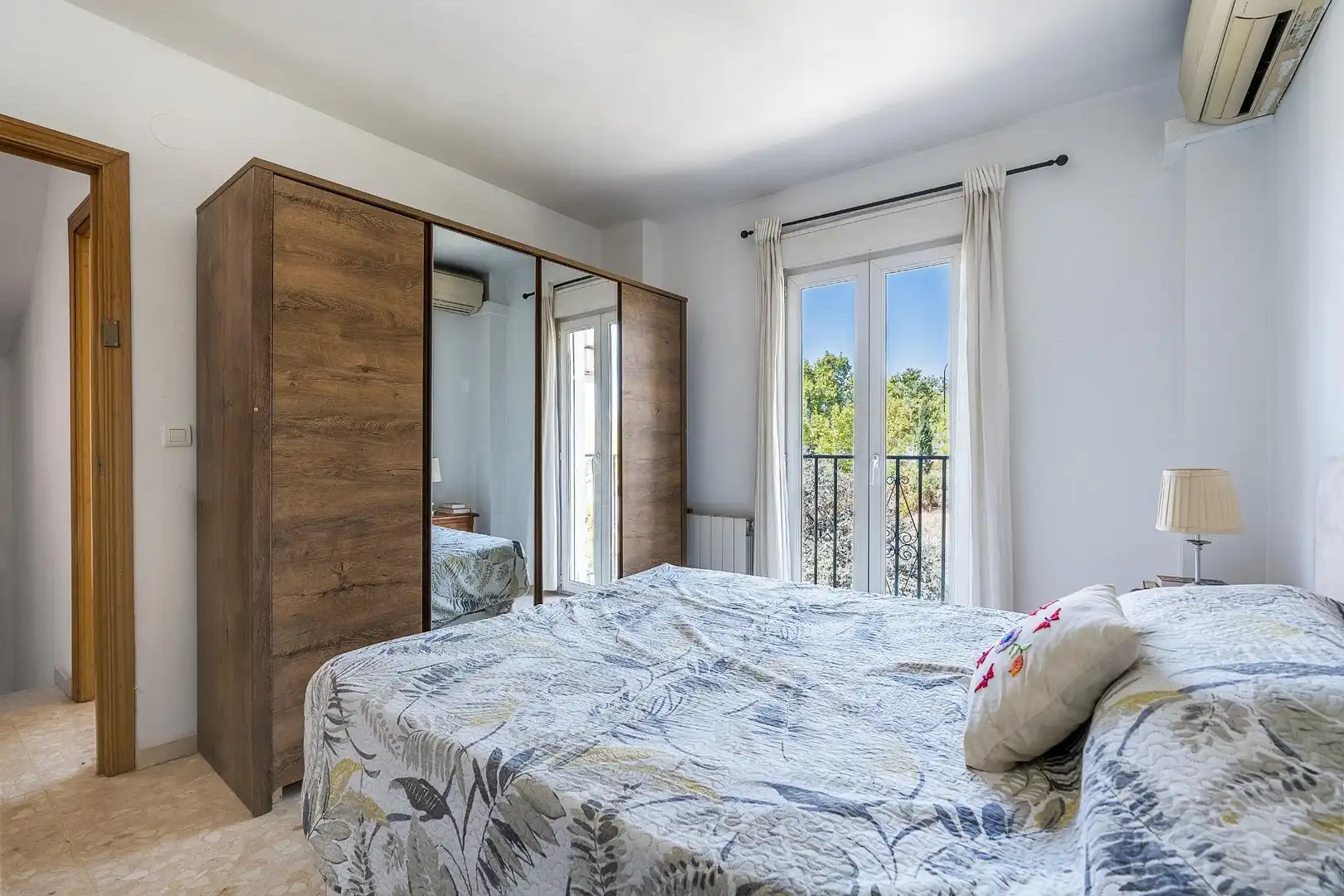 Habitación de Casa adosada en venta en Norte