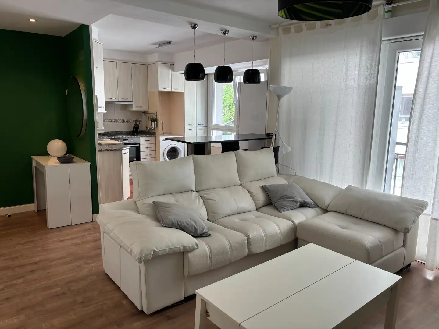 Sala de estar de Piso en venta en Donostia - San Sebastián  con Calefacción, Terraza y Amueblado