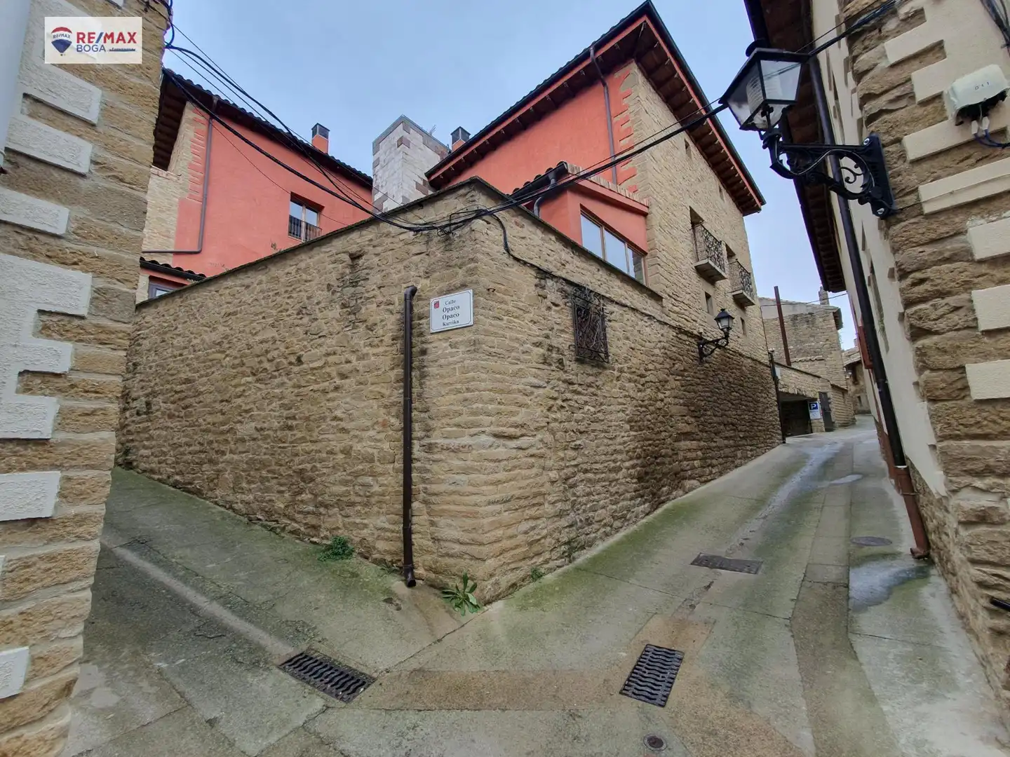 Außenansicht von Gebäude zum Verkauf in Aibar / Oibar