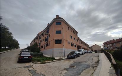 Exterior view of Flat for sale in Valmojado