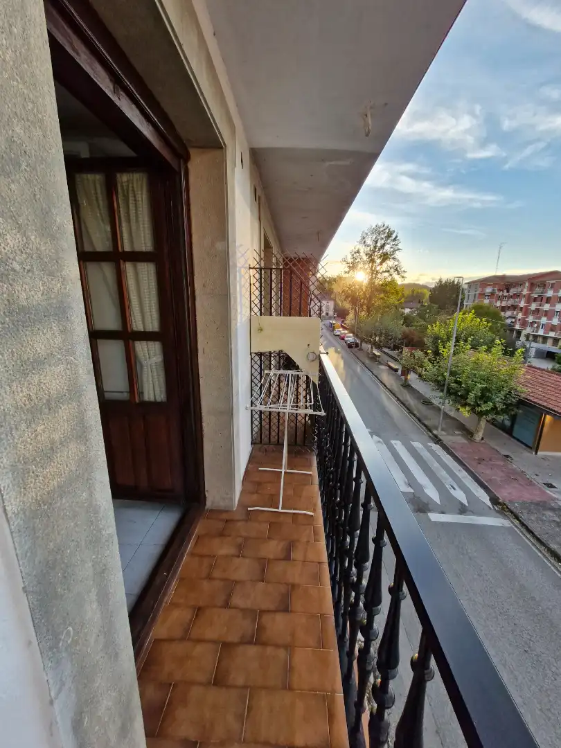 Terraza de Piso de alquiler en Valle de Mena con Calefacción, Parquet y Amueblado
