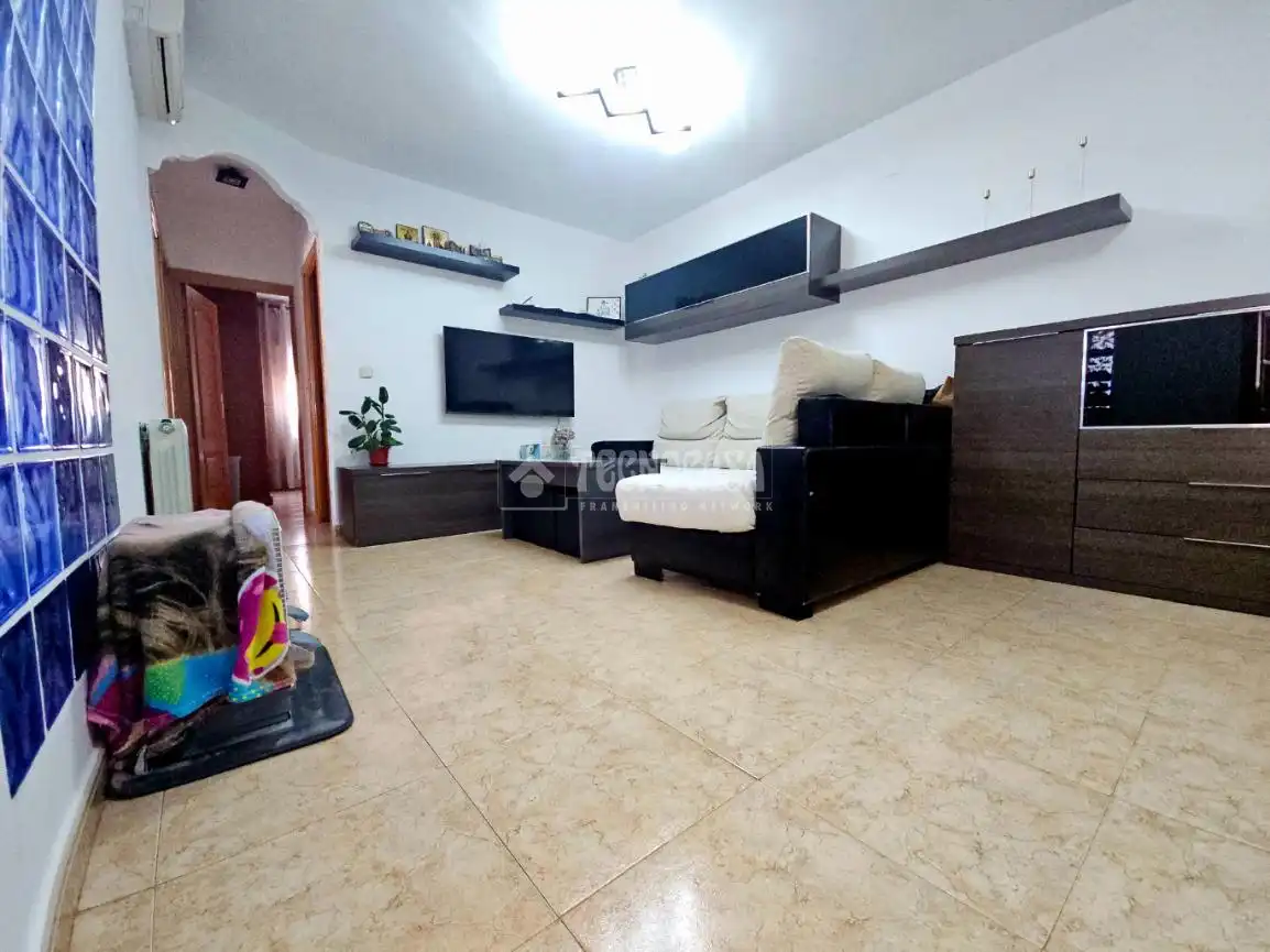 Living room of Flat for sale in Getafe  with Air Conditioner and Heating