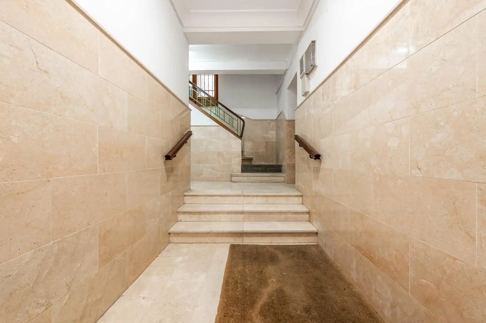 Piso en venta en Granada con Calefacción