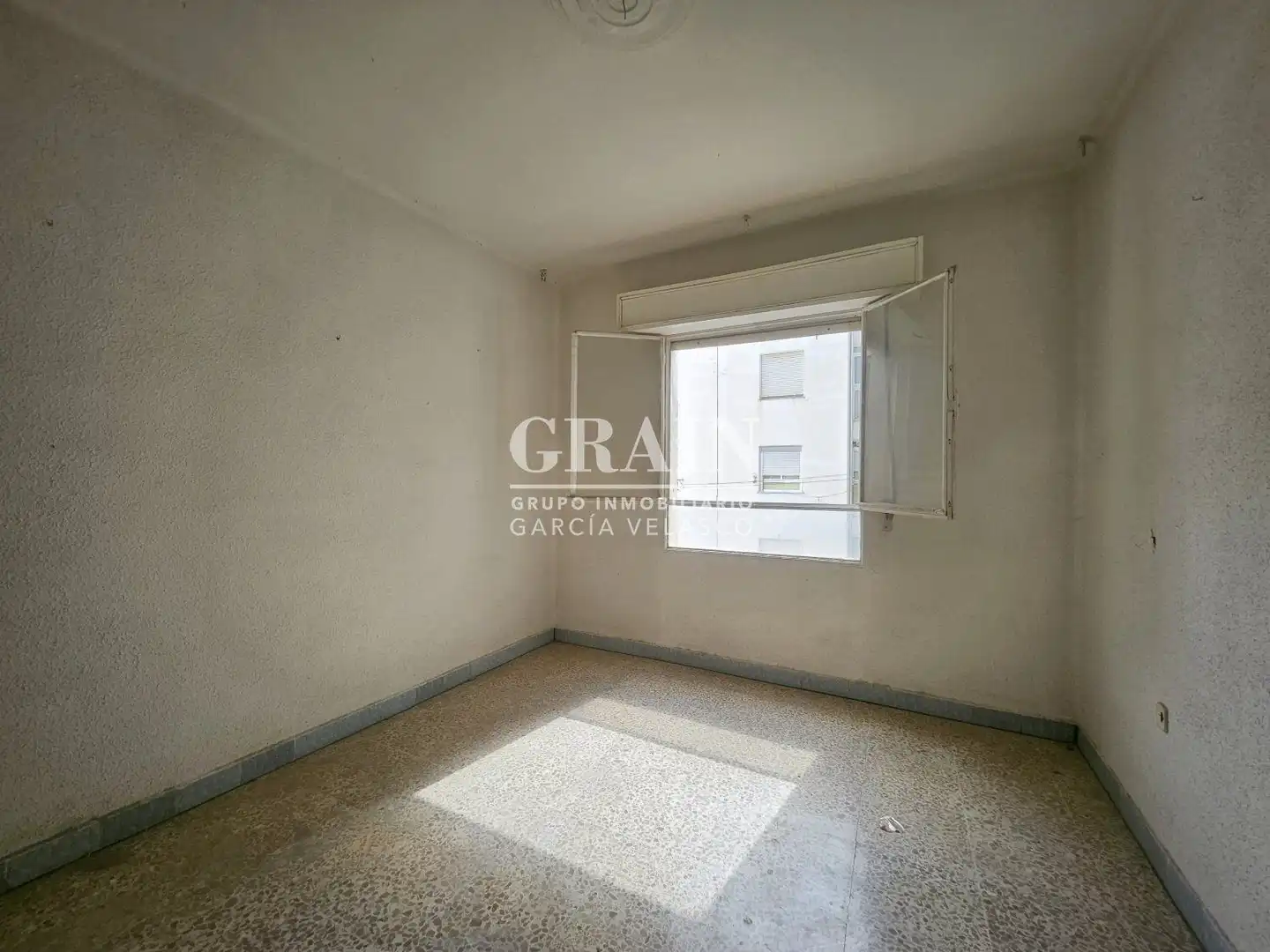 Bedroom of Flat for sale in Albacete  with Balcony