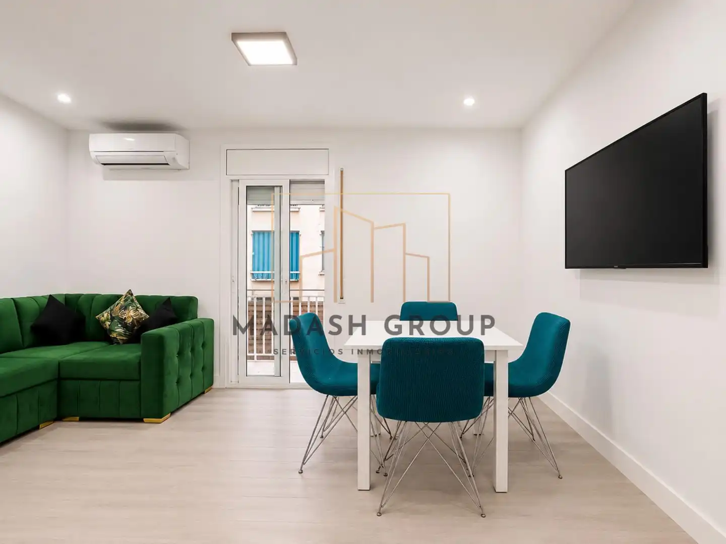 Sala d'estar de Pis en venda en Reus amb Calefacció, Parquet i Terrassa