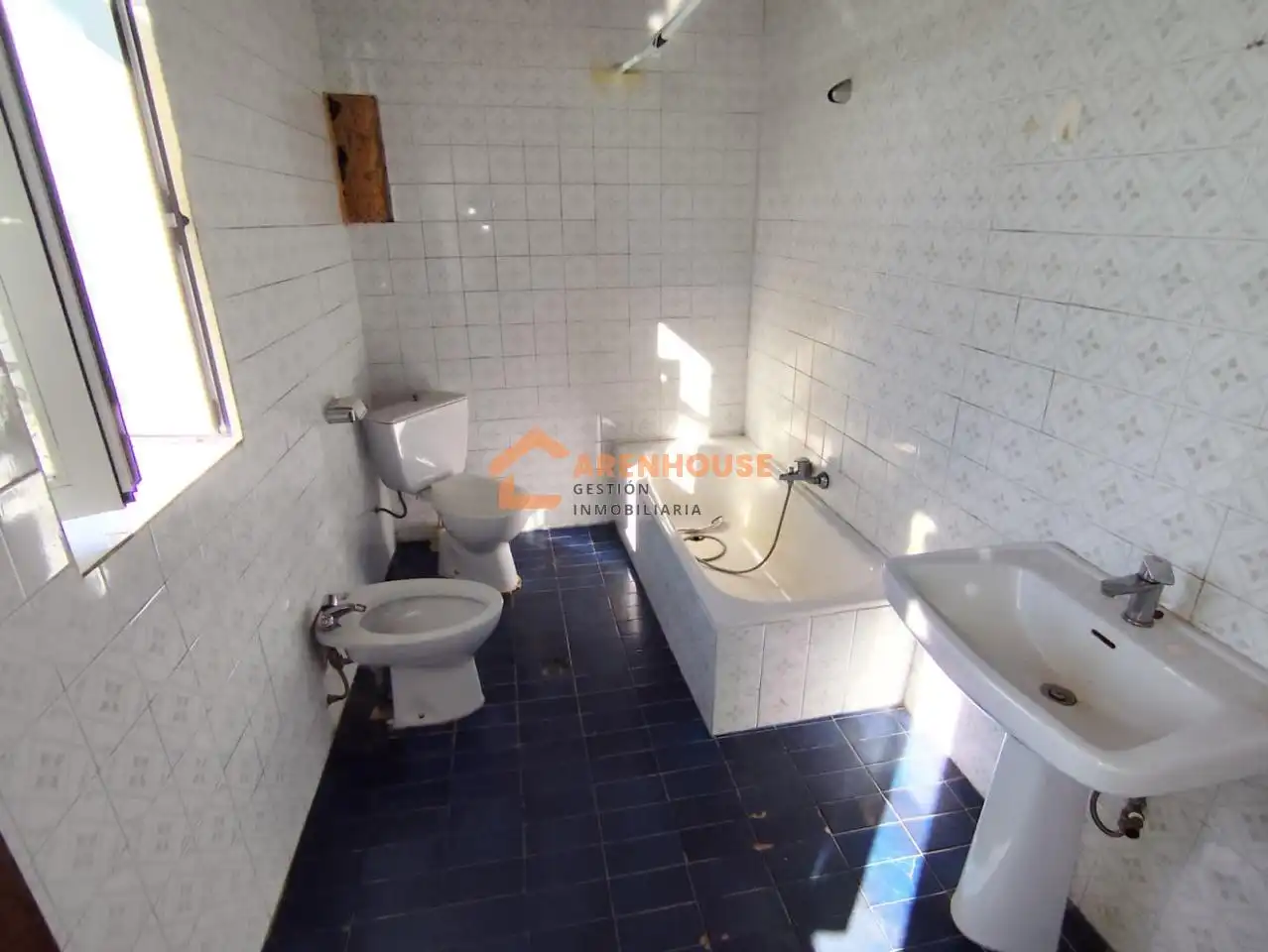 Baño de Casa o chalet en venta en Vilar de Santos con Calefacción, Jardín privado y Trastero