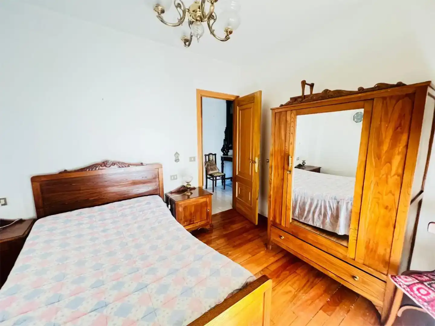 Habitación de Piso en venta en Quiroga con Parquet, Trastero y Amueblado