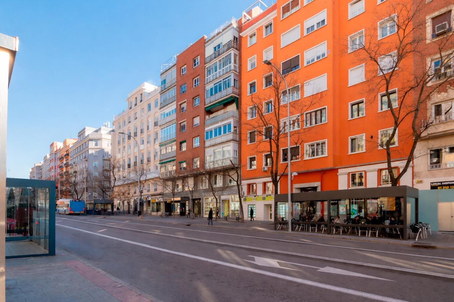 Vista exterior de Piso en venta en  Madrid Capital con Aire acondicionado y Parquet