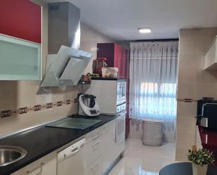 Kitchen of Flat to rent in Casarrubuelos