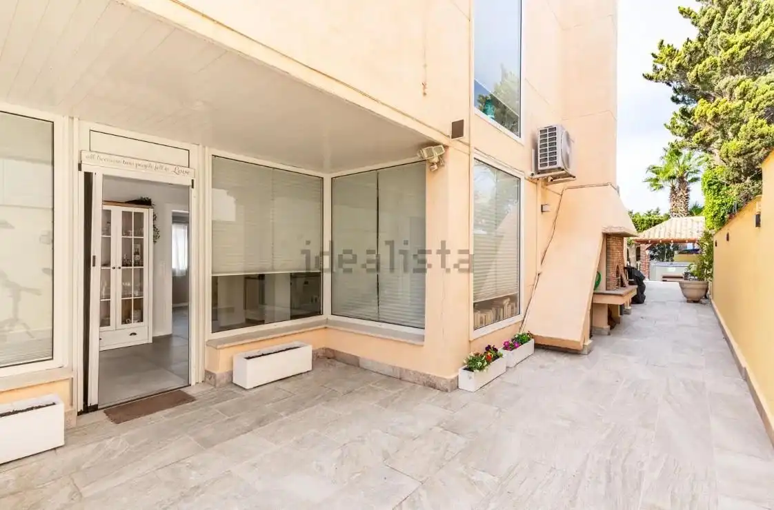 Vista exterior de Casa o chalet en venta en Garrucha con Terraza