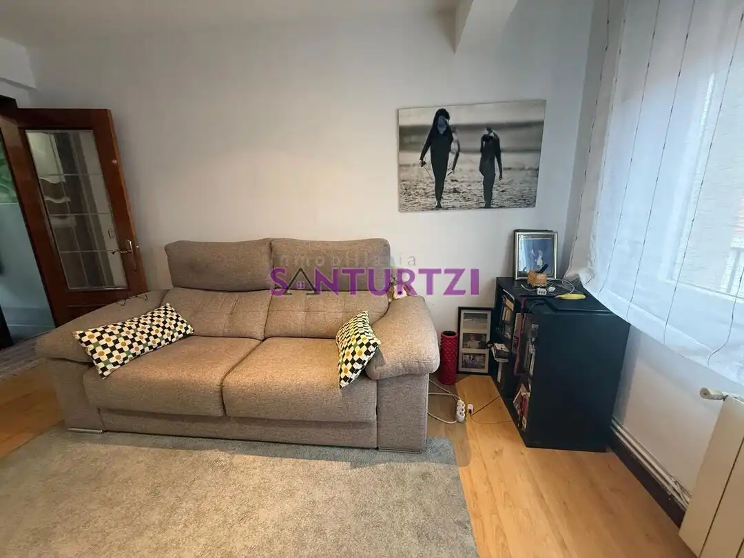 Living room of Flat for sale in Santurtzi   with Heating and Storage room