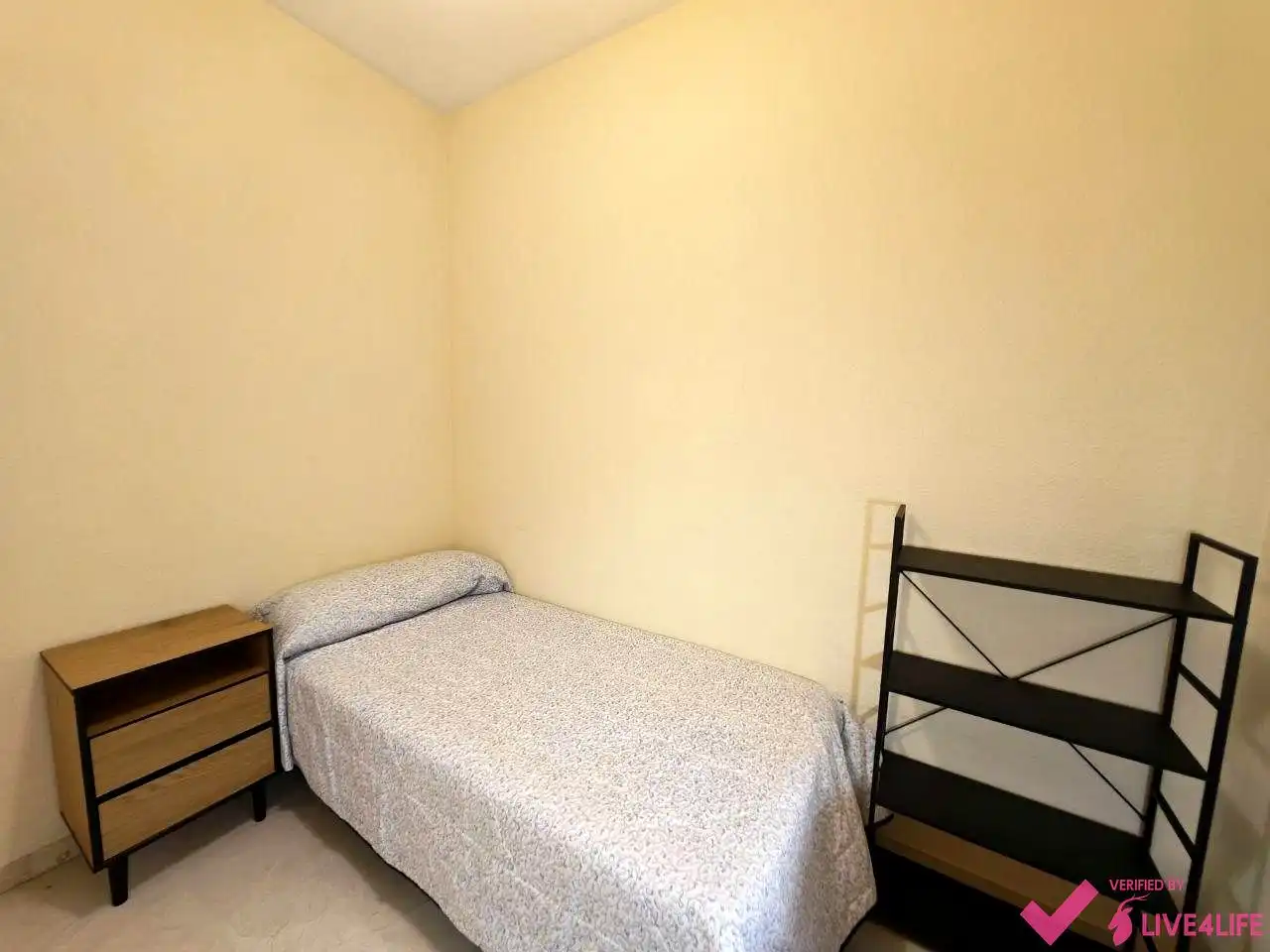 Schlafzimmer von Maisonette zur Miete in Sevilla mit Klimaanlage, Terrasse und Möbliert