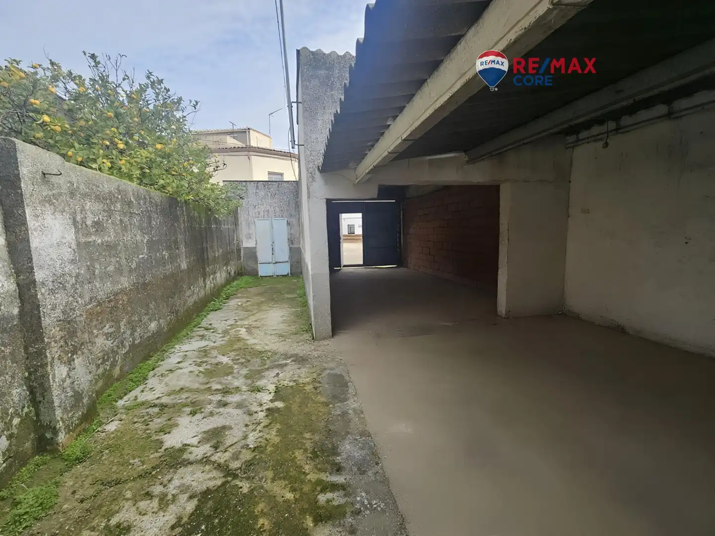 Parking of Houses for sale in La Cumbre 