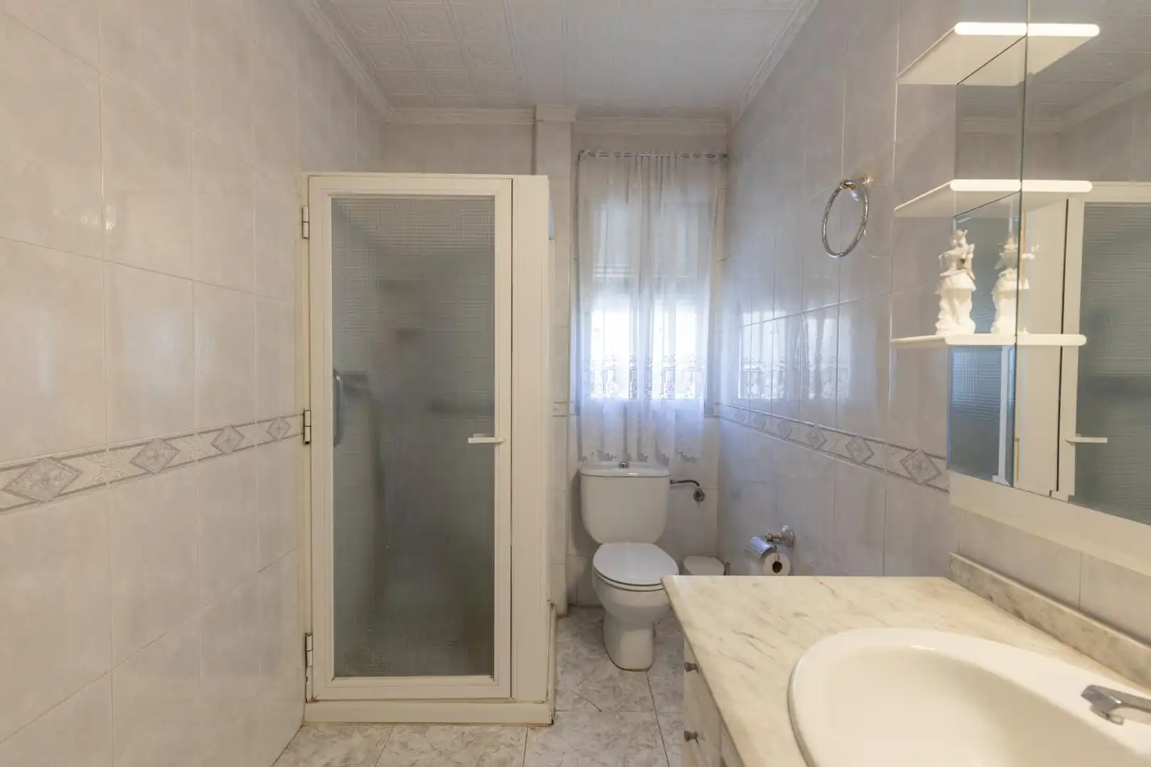 Bathroom of Buildings for sale in La Zubia
