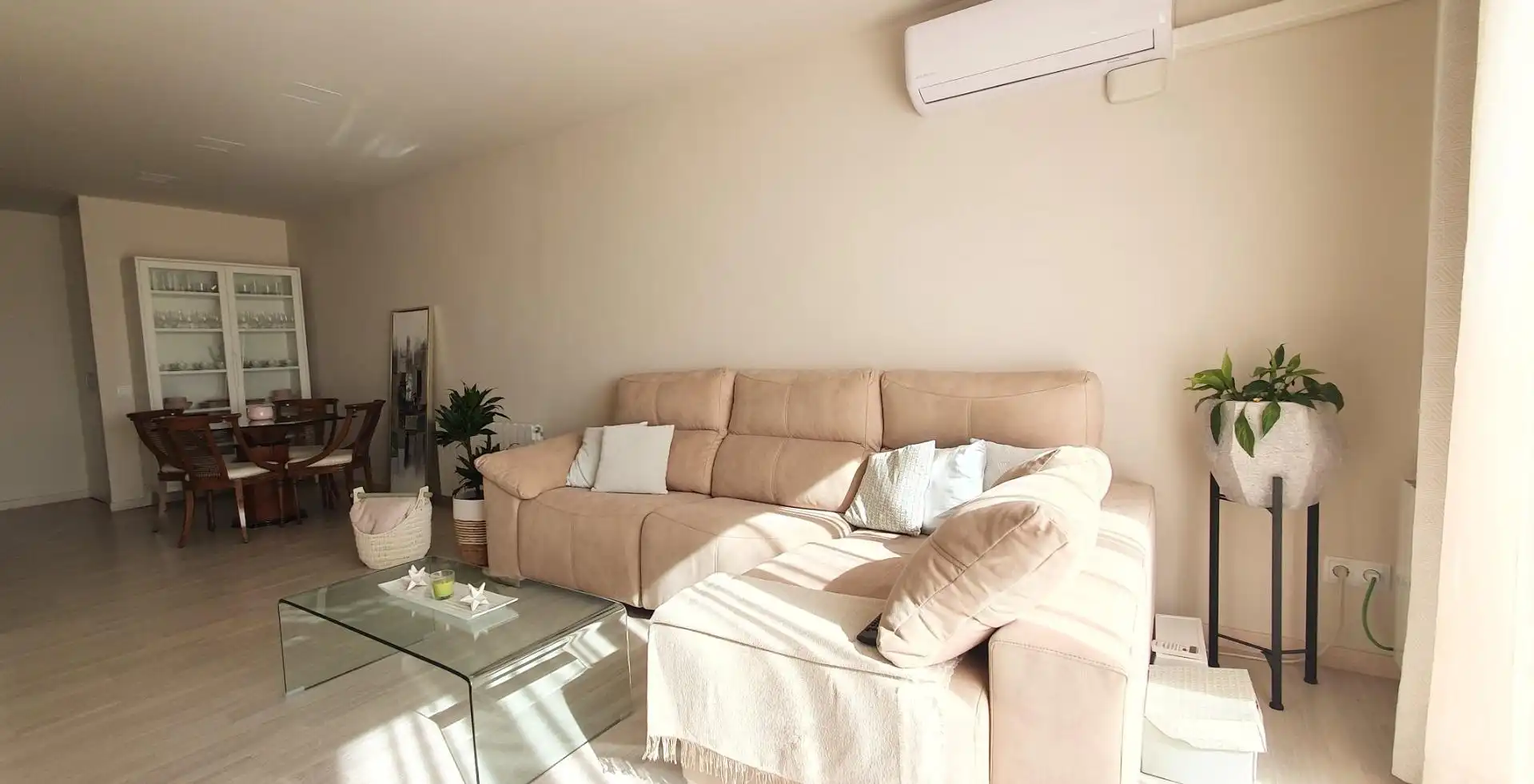 Sala de estar de Ático en venta en Sabadell con Aire acondicionado, Parquet y Terraza