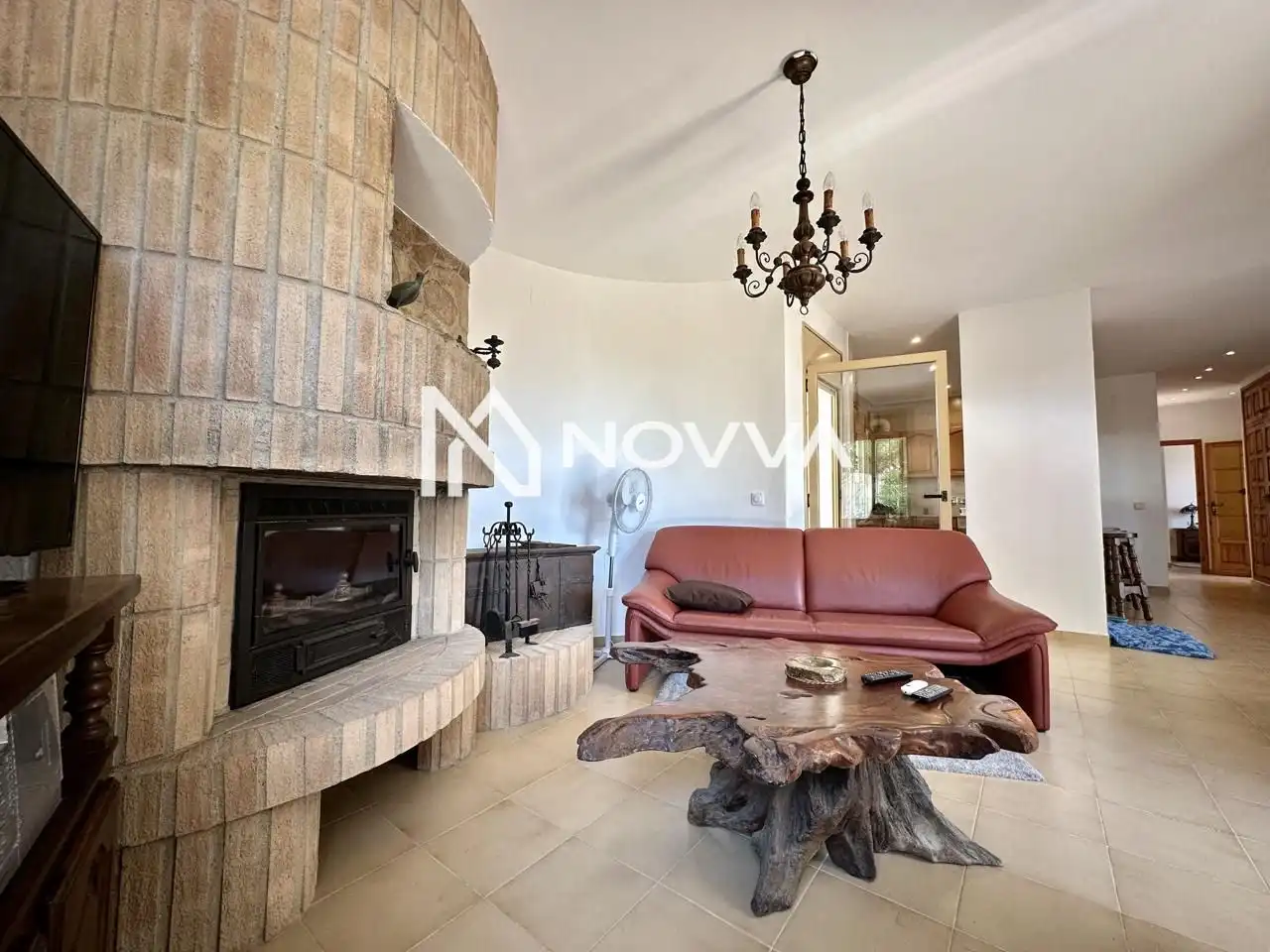 Sala d'estar de Casa o xalet en venda en Lloret de Mar amb Jardí privat, Terrassa i Piscina