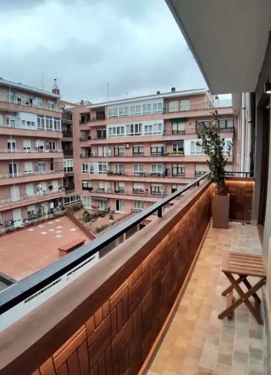 Terraza de Piso en venta en Bilbao  con Calefacción, Amueblado y Horno