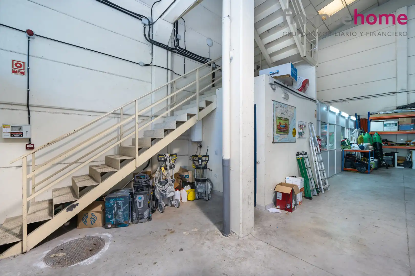 Industrial buildings for sale in Fuenlabrada  with Heating and Alarm