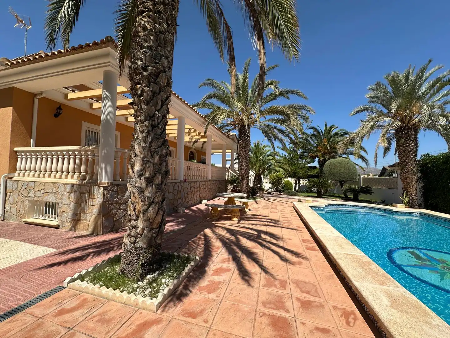 Vista exterior de Casa o chalet en venta en Mutxamel con Aire acondicionado, Calefacción y Jardín privado
