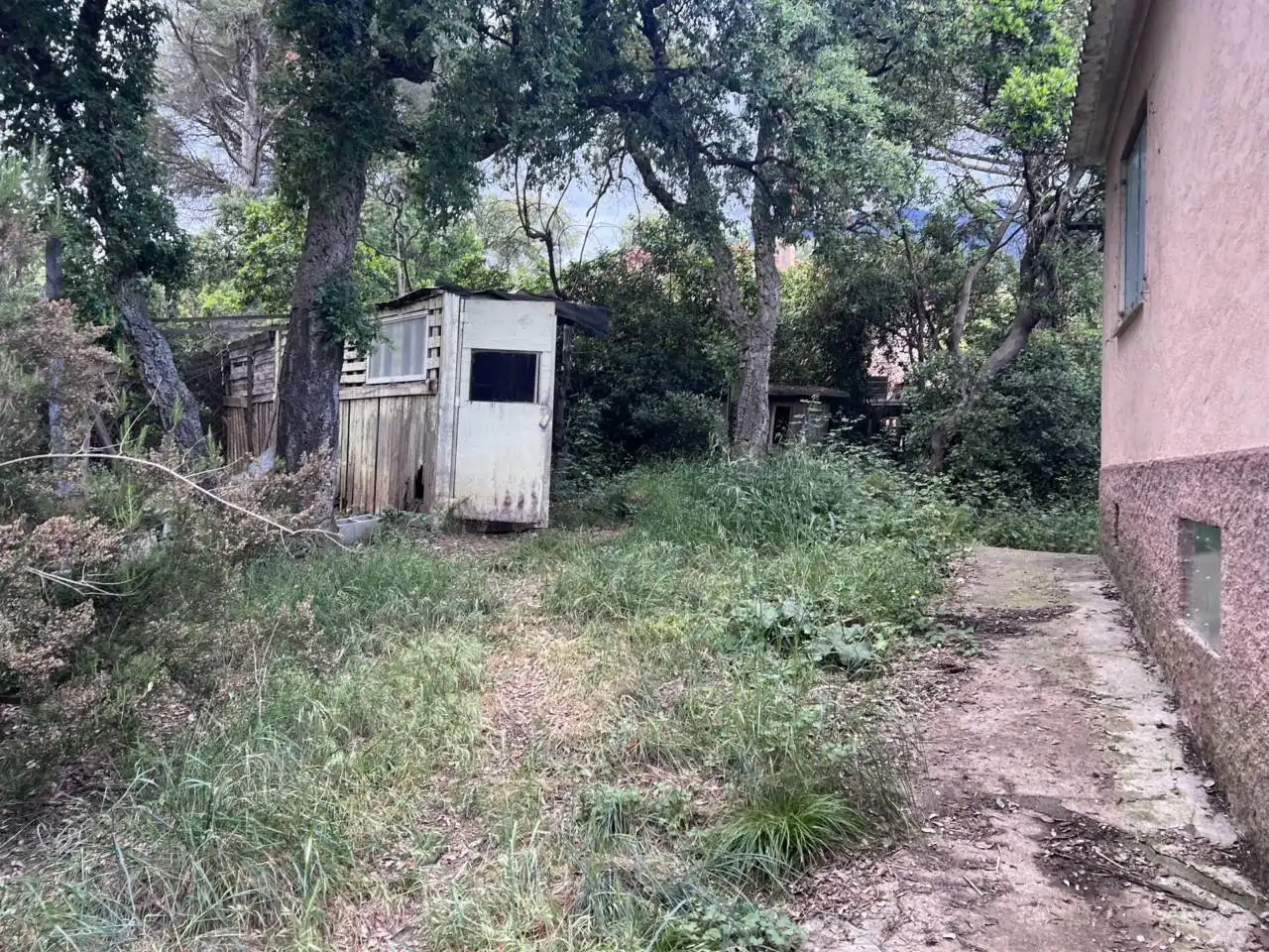 Houses for sale in Campins