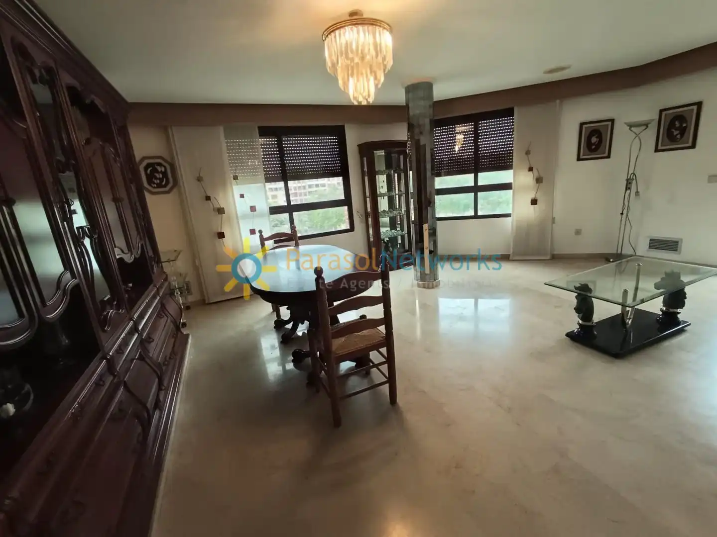 Comedor de Piso de alquiler en Gandia con Horno, Lavadora y Balcón