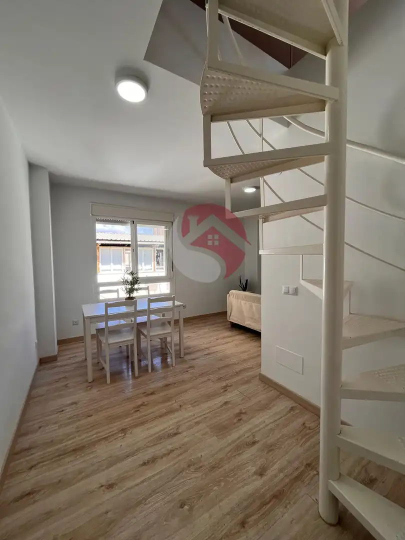 Piso en venta en Málaga con Terraza y Trastero