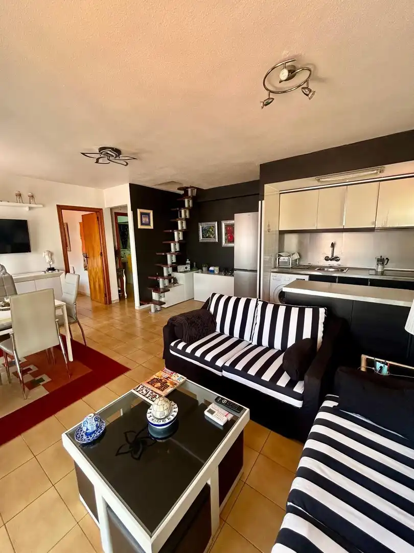 Penthouse with terrace for sale in Avenida Avenida Don Juan de Austria, imagen 4