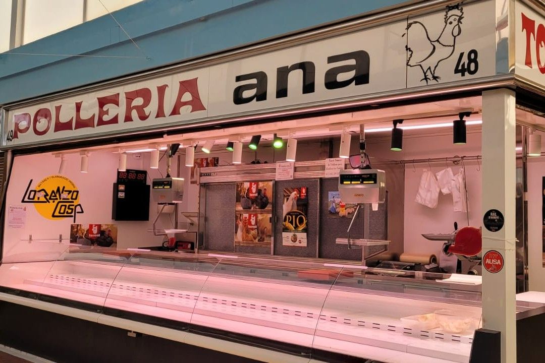 Local en traspas en Sant Andreu de la Barca amb Moblat