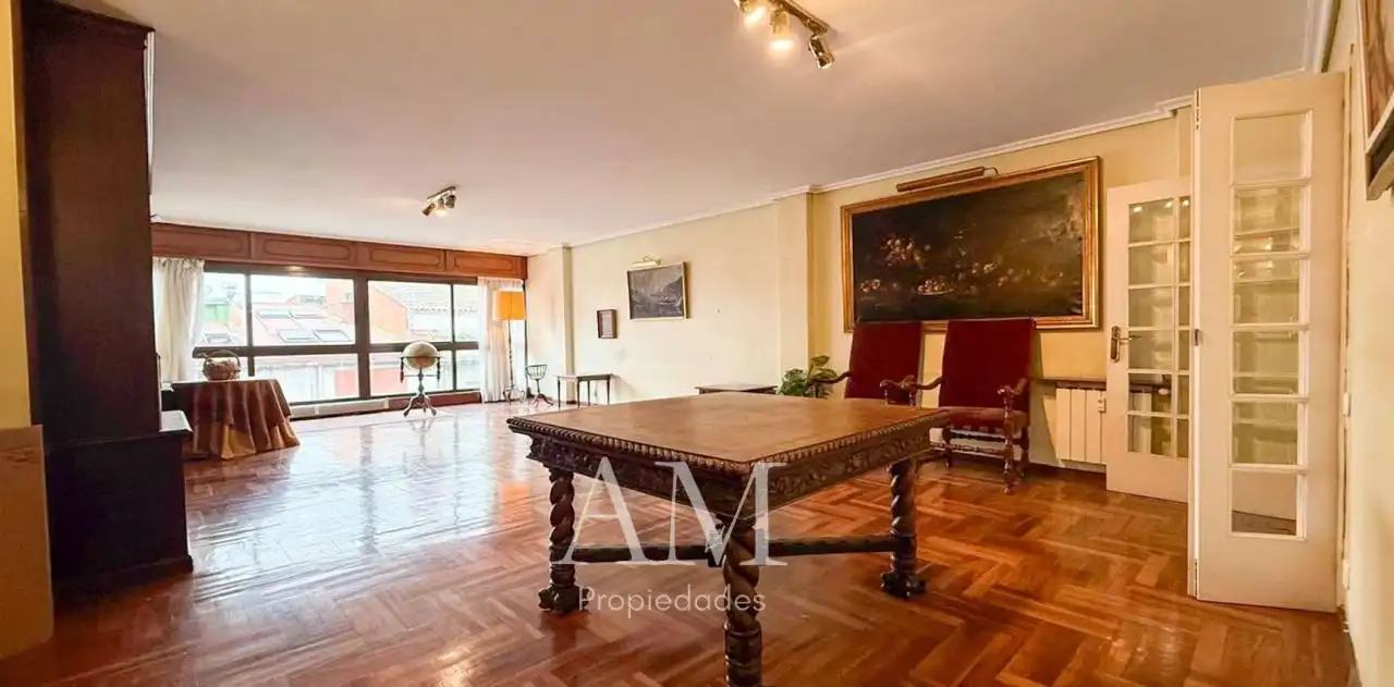Dining room of Flat for sale in Vigo   with Heating and Storage room