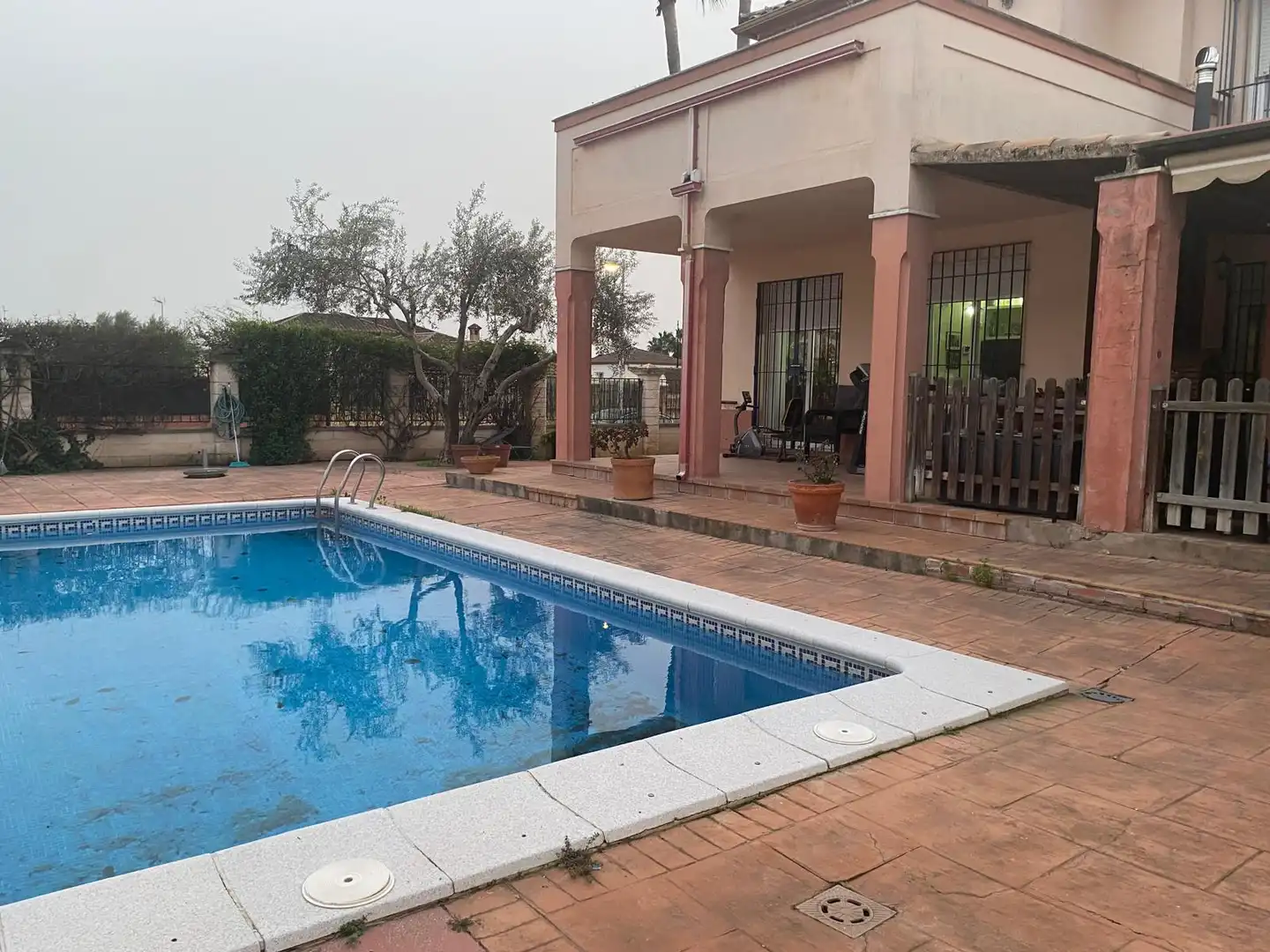Piscina de Casa o xalet en venda en Córdoba amb Aire condicionat, Calefacció i Jardí privat