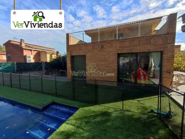 Casa con balcone in vendita a Carrer Major 72
