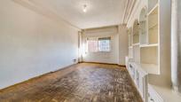 Living room of Flat for sale in  Madrid Capital