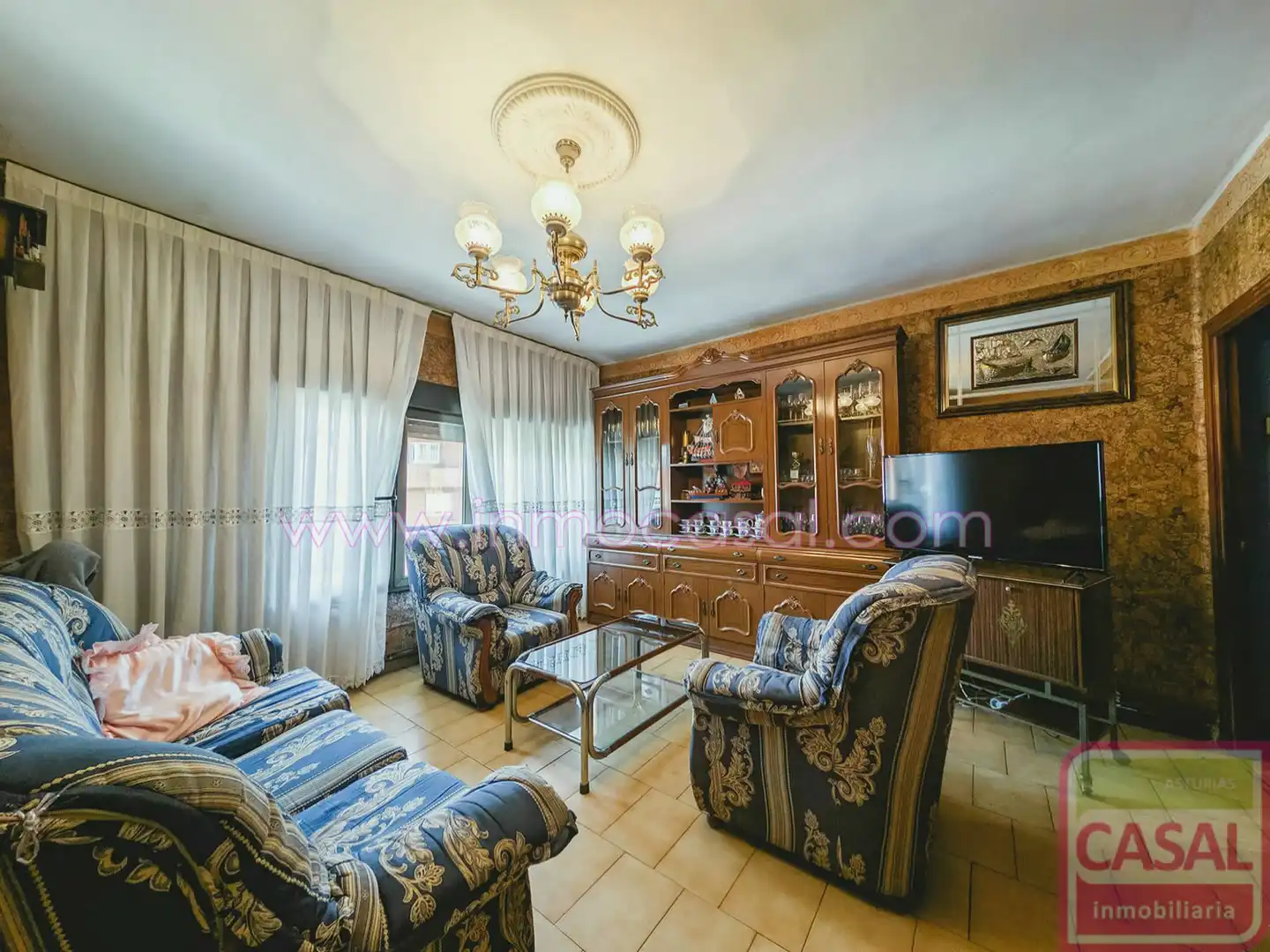 Sala de estar de Piso en venta en Mieres (Asturias) con Calefacción, Trastero y Amueblado