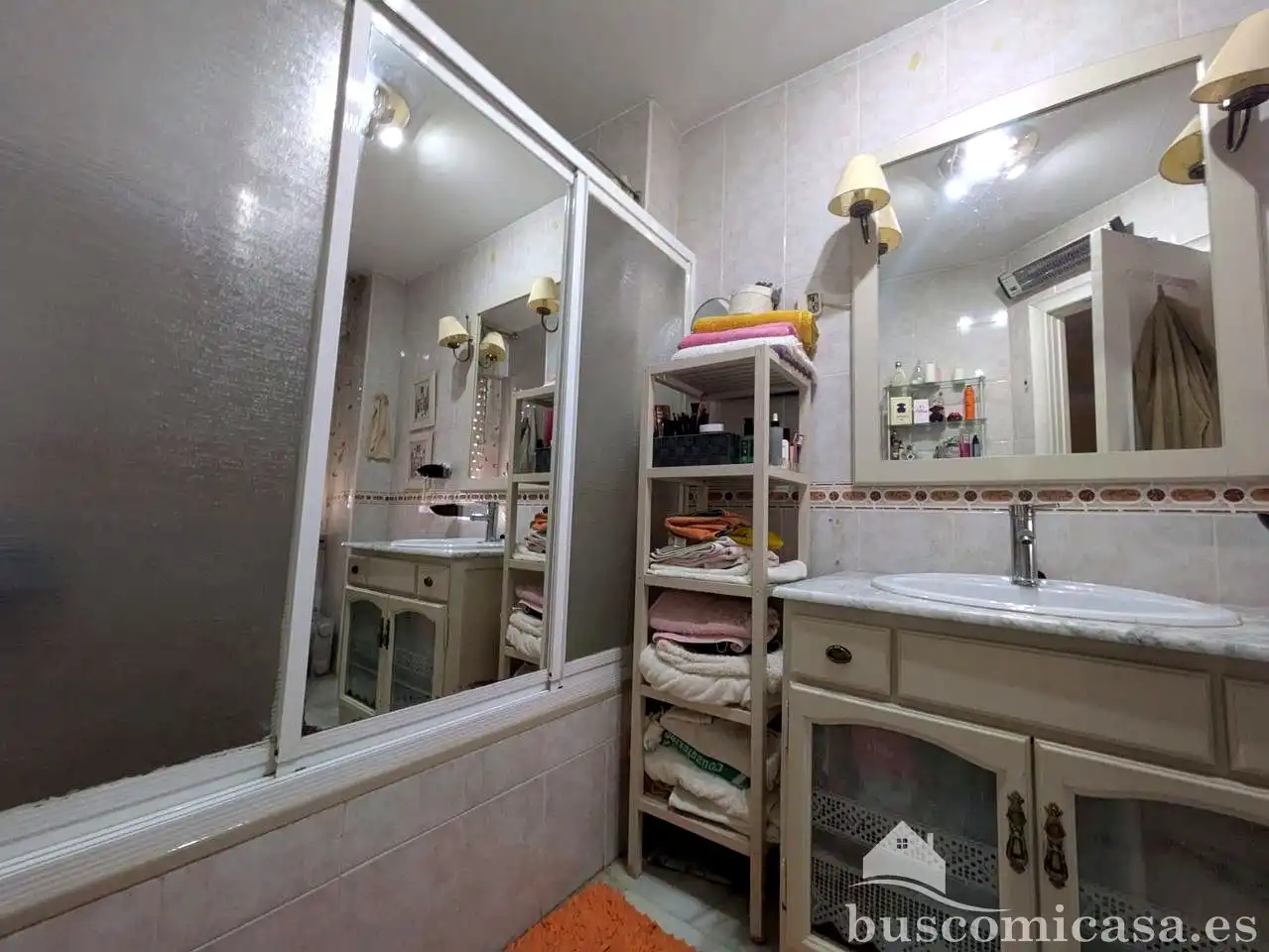 Baño de Piso en venta en Linares con Aire acondicionado y Balcón