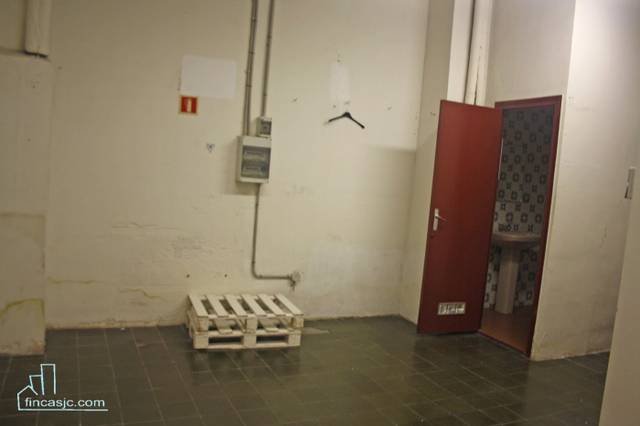 Local comercial en Alquiler en Barrio de Delicias