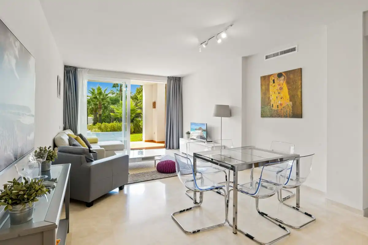 Living room of Ground floor for sale in Casares  with Air Conditioner, Private garden and Terrace