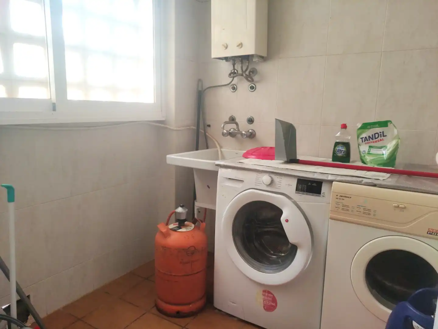 Kitchen of Detached homes for sale in Roquetas de Mar  with Terrace and Furnished