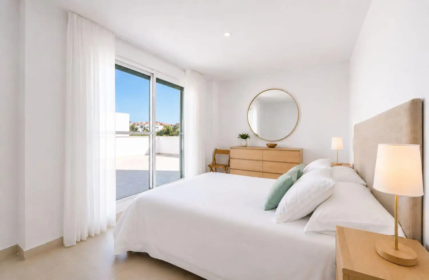 Schlafzimmer von Wohnungen zur Miete in Sotogrande mit Klimaanlage, Heizung und Terrasse